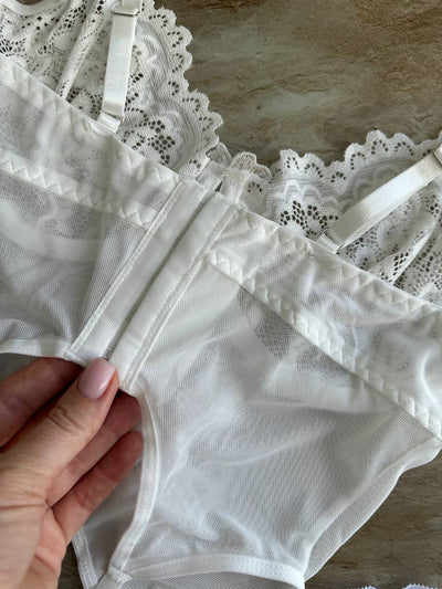 Leyla™ | Elegáns menyasszonyi fehérnemű szett